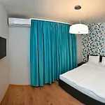 Varchev 1 Apartment